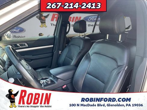Used 2017 Ford Explorer XLT w/ Equipment Group 202A AWD/4WD image 22