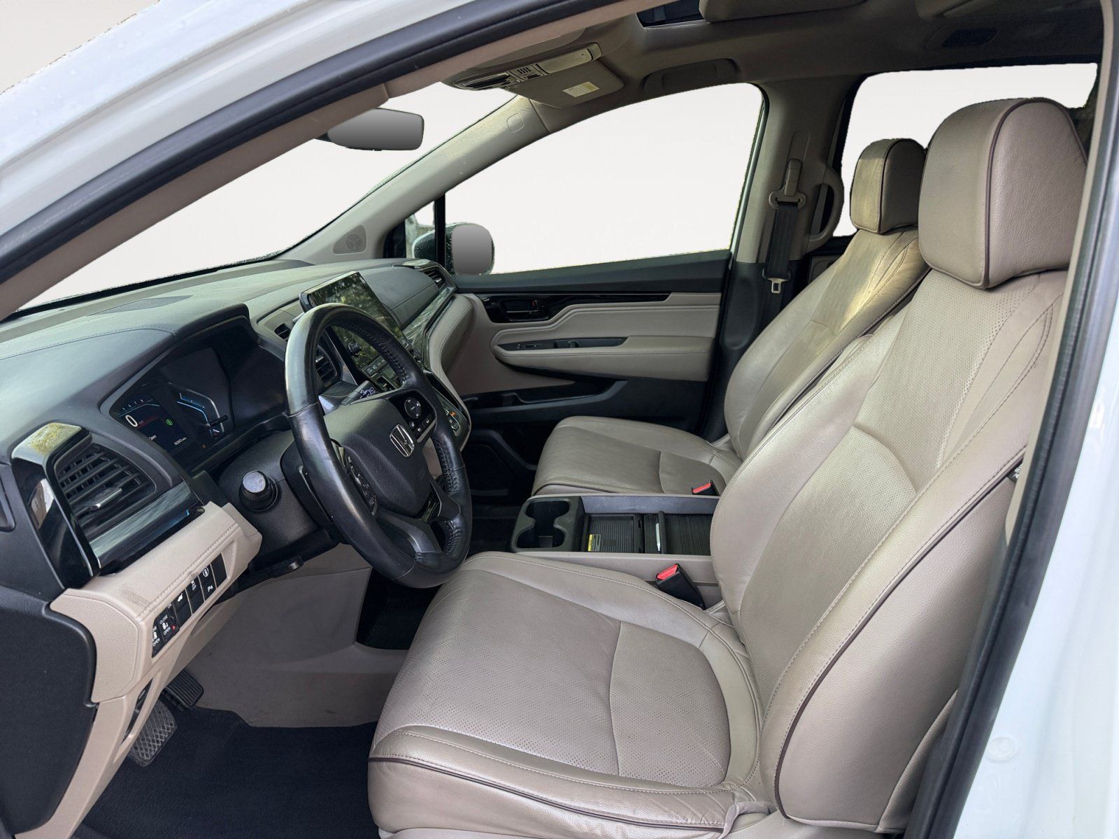Used 2022 Honda Odyssey Elite image 9
