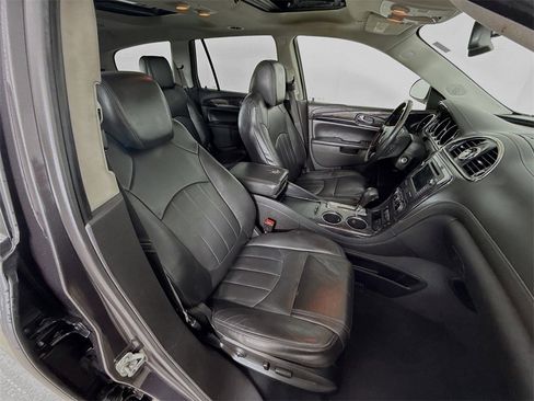 Used 2017 Buick Enclave Leather image 31
