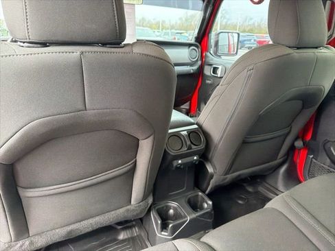 Used 2021 Jeep Gladiator Willys image 21