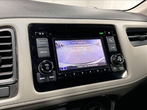 Used 2020 Honda HR-V LX image 27
