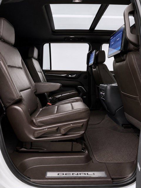 Certified 2024 GMC Yukon XL Denali w/ Denali Reserve Package AWD/4WD image 21