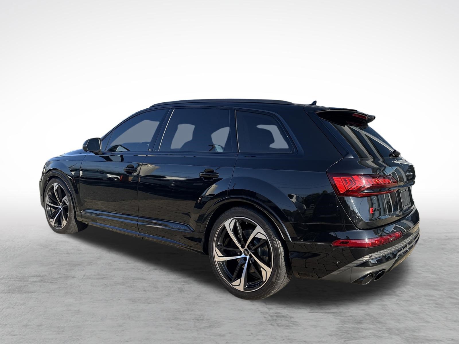 Used 2024 Audi SQ7 Prestige AWD/4WD image 3