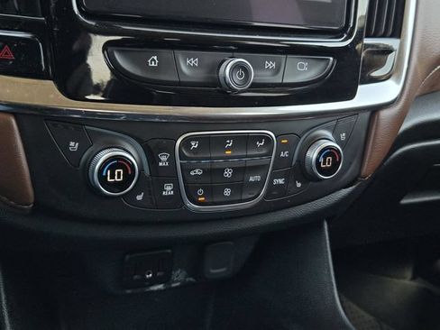 Used 2018 Chevrolet Traverse High Country AWD/4WD image 24