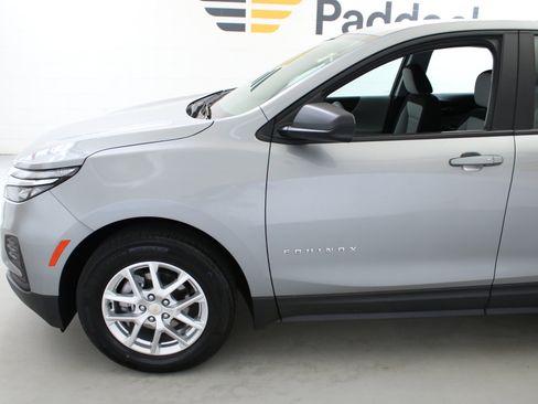 Used 2024 Chevrolet Equinox LS FWD image 4