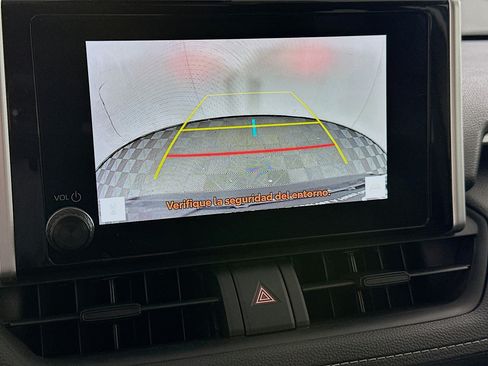 Used 2025 Toyota RAV4 XLE FWD image 22