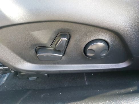 Used 2022 Jeep Compass Trailhawk w/ Trailhawk Convenience Group image 32