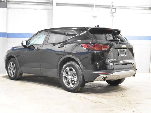 Used 2025 Chevrolet Blazer LT AWD/4WD image 23