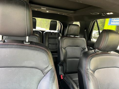 Used 2019 Ford Explorer Sport w/ Equipment Group 401A AWD/4WD image 41