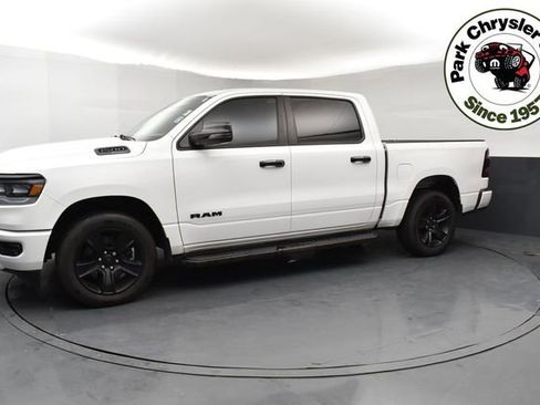 Used 2023 RAM 1500 Big Horn AWD/4WD image 3