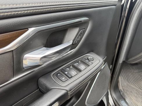 Used 2022 RAM 1500 Laramie AWD/4WD image 13