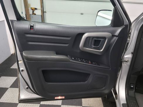 Used 2013 Honda Ridgeline RTL image 23