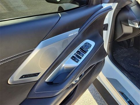 Used 2023 Chevrolet Corvette Stingray Premium Conv w/ Z51 Performance Package image 10