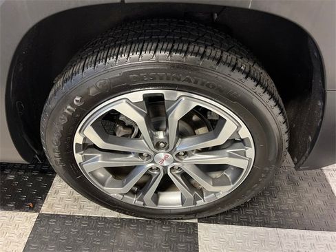 Used 2019 GMC Terrain SLT w/ Preferred Package image 16