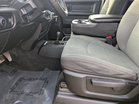 Certified 2024 RAM 2500 Tradesman w/ Chrome Appearance Group image 10