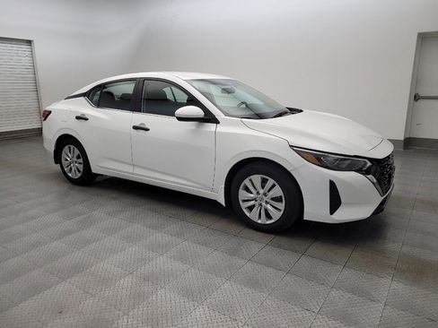 Used 2025 Nissan Sentra S image 11