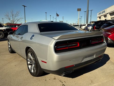 Used 2022 Dodge Challenger R/T image 6
