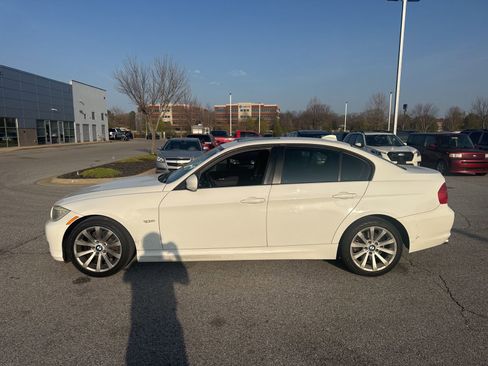 Used 2010 BMW 328i Sedan image 17