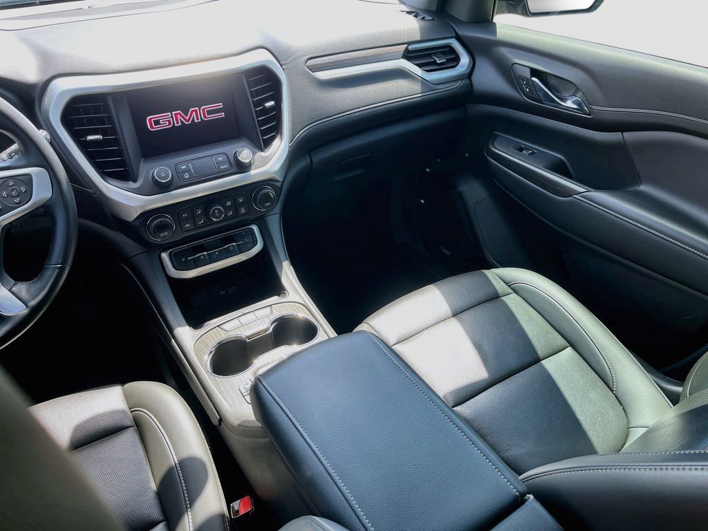 Used 2023 GMC Acadia SLT w/ Elevation Edition FWD image 25