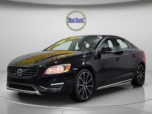 Used 2016 Volvo S60 T5 Premier w/ 19" Sport Package image 1