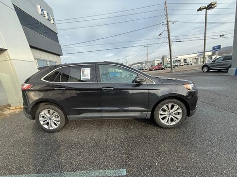 Used 2022 Ford Edge Titanium image 10