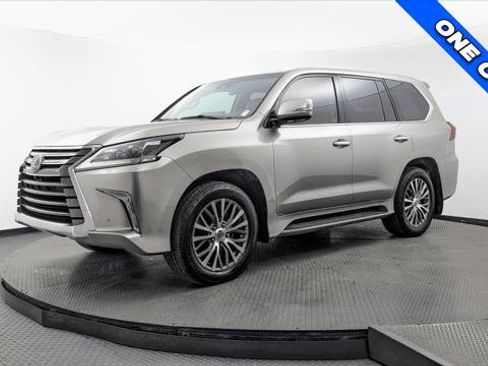 Used 2018 Lexus LX 570 4WD image 2