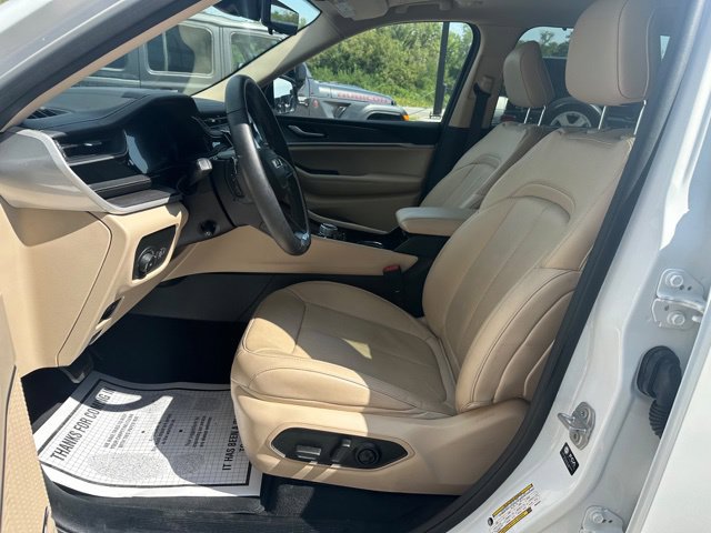 Used 2022 Jeep Grand Cherokee L Limited w/ Luxury Tech Group II AWD/4WD image 12