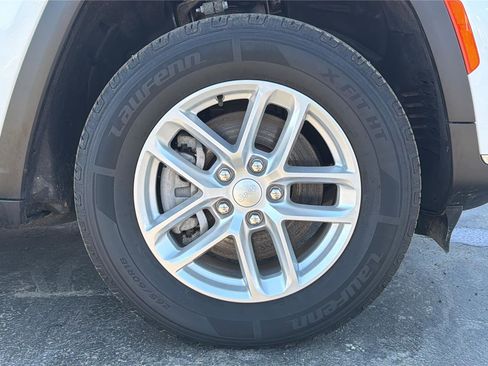Used 2023 Jeep Grand Cherokee L Laredo AWD/4WD image 25