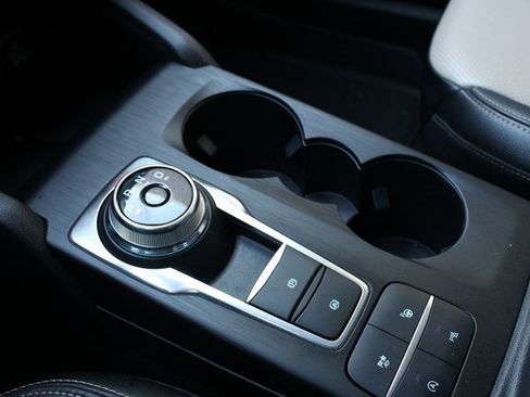 Used 2022 Ford Escape Titanium w/ Titanium Elite Package image 18