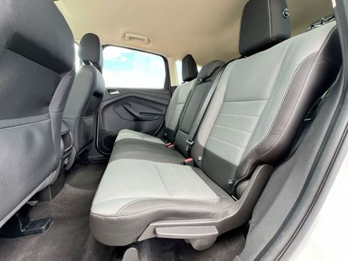 Used 2016 Ford Escape SE FWD image 19
