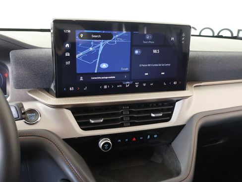 Used 2025 Ford Explorer Active image 5