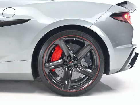 Used 2024 Chevrolet Corvette Z06 w/ Stealth Interior Trim Package RWD image 27