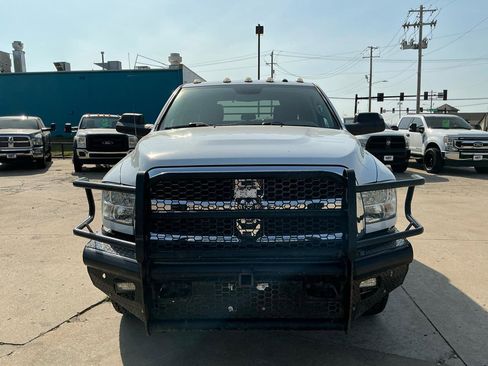 Used 2018 RAM 3500 Tradesman w/ Chrome Appearance Group image 3