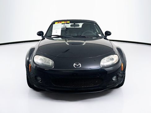 Used 2006 MAZDA MX-5 Miata Sport image 2