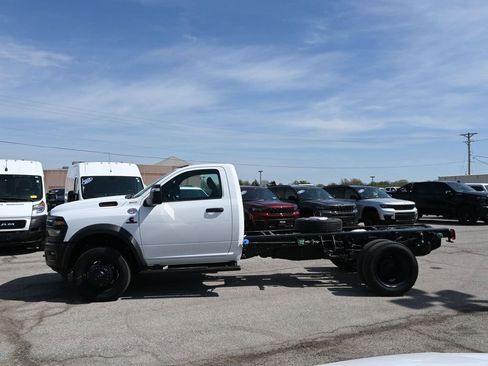 New 2026 RAM 5500 Tradesman AWD/4WD image 5
