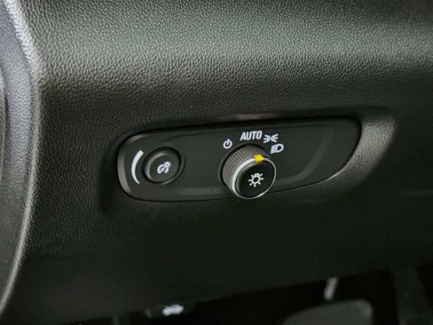 Used 2023 Chevrolet Traverse RS AWD/4WD image 20