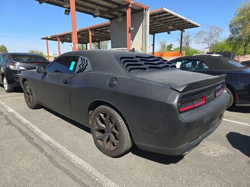 Used 2016 Dodge Challenger SXT Plus image 2