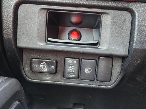 Used 2019 Toyota Tacoma TRD Off-Road AWD/4WD image 20