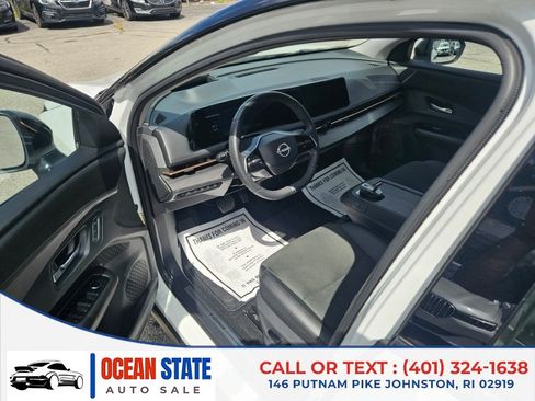 Used 2024 Nissan Ariya AWD image 10