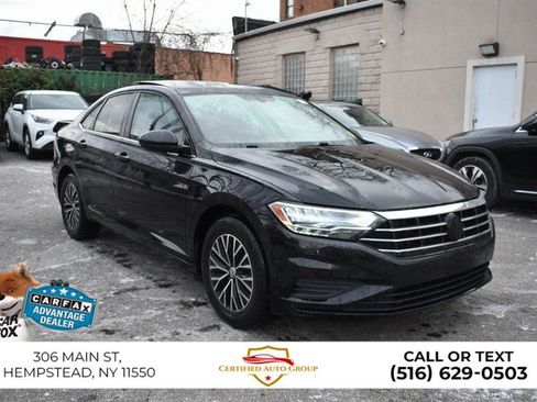 Used 2019 Volkswagen Jetta SE image 4