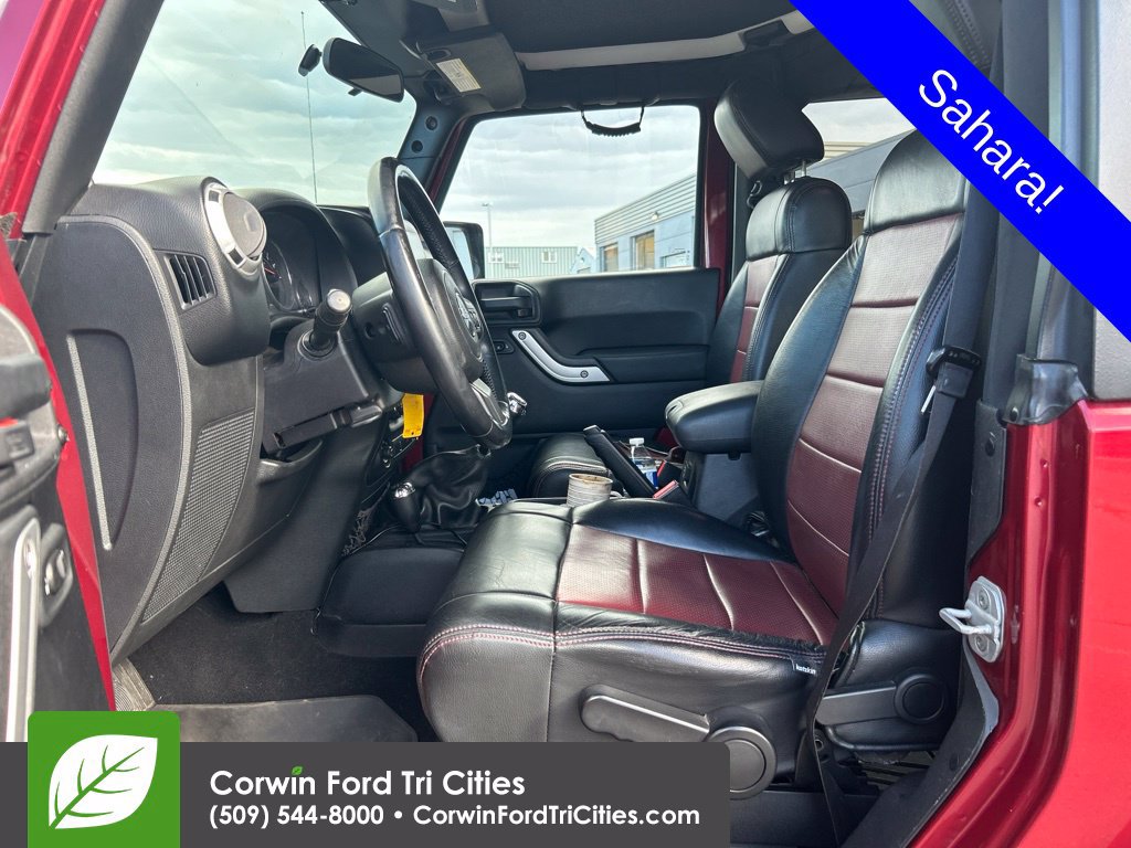 Used 2012 Jeep Wrangler Sahara w/ Connectivity Group AWD/4WD image 2