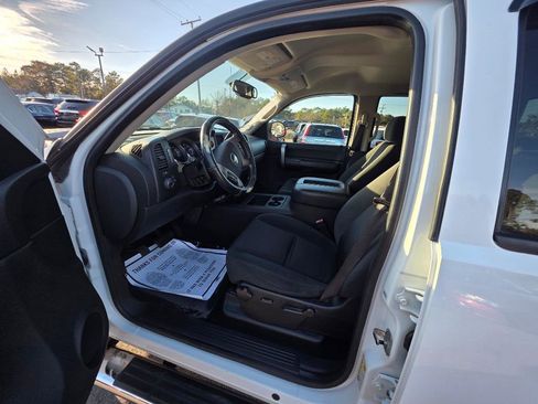 Used 2008 Chevrolet Silverado 2500 LT w/ 2LT Convenience Package image 5