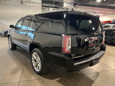 Used 2018 GMC Yukon XL Denali w/ Denali Ultimate Package AWD/4WD image 5