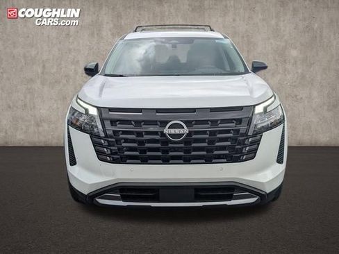 New 2026 Nissan Pathfinder Platinum AWD/4WD image 2