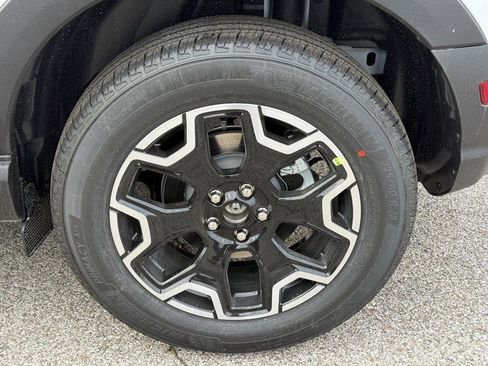 New 2026 Ford Bronco Sport Outer Banks image 4