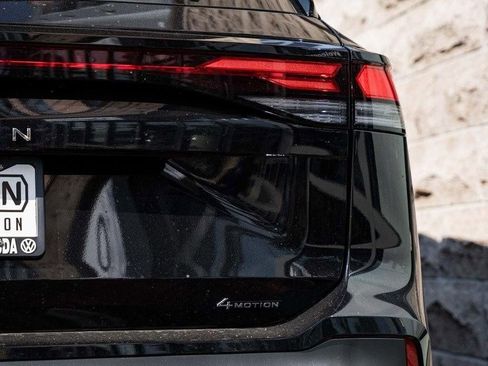 New 2026 Volkswagen Tiguan SE image 7