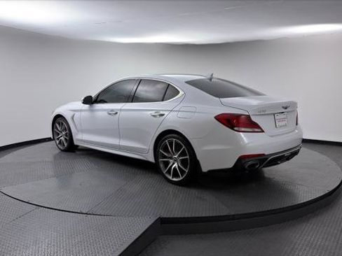 Used 2019 Genesis G70 3.3T Advanced RWD image 6