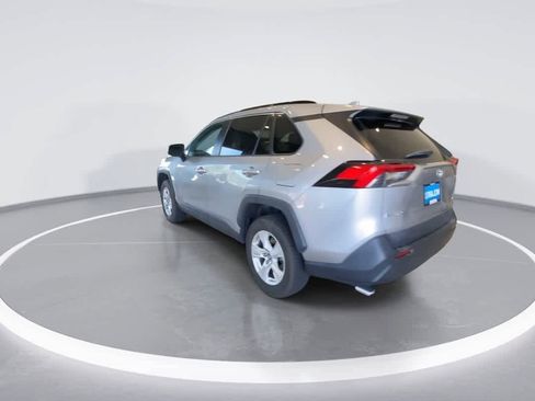 Used 2020 Toyota RAV4 XLE AWD/4WD image 6