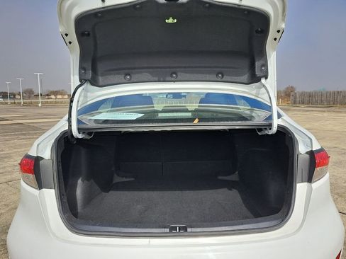 Used 2024 Toyota Corolla LE image 24