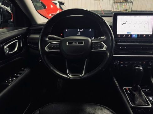 Used 2022 Jeep Compass Trailhawk w/ Trailhawk Elite Group image 27